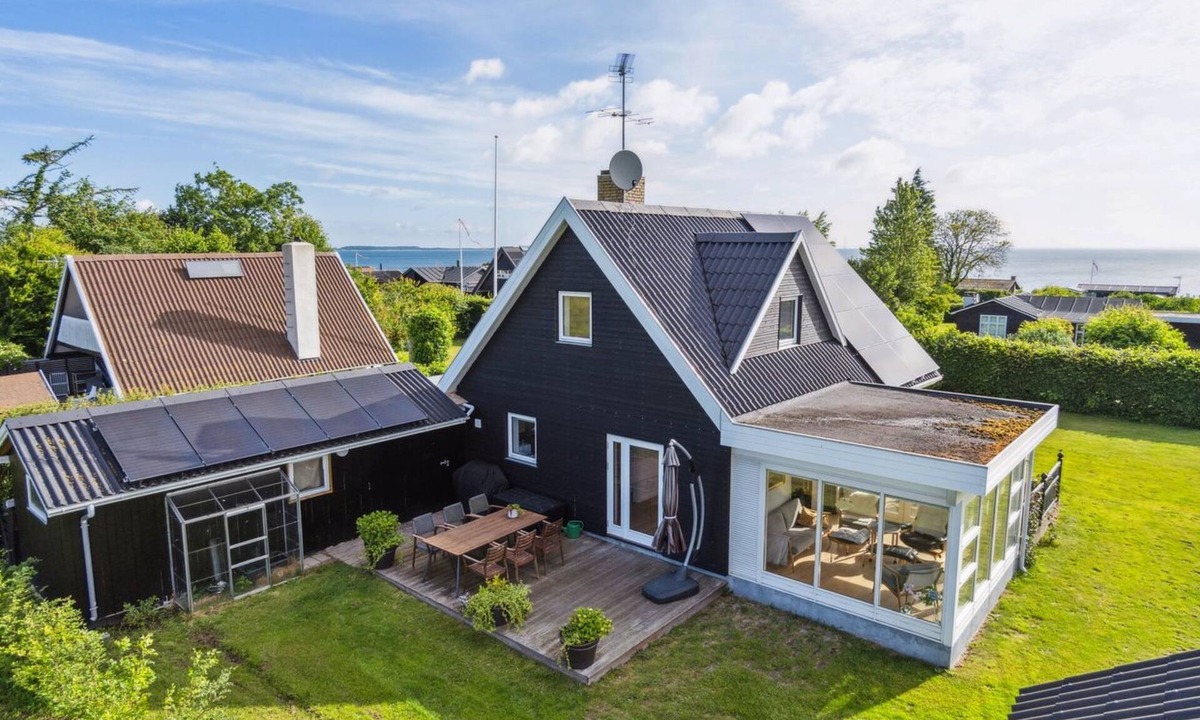Frørup House | "Fentje" - 200m from the sea by Interhome