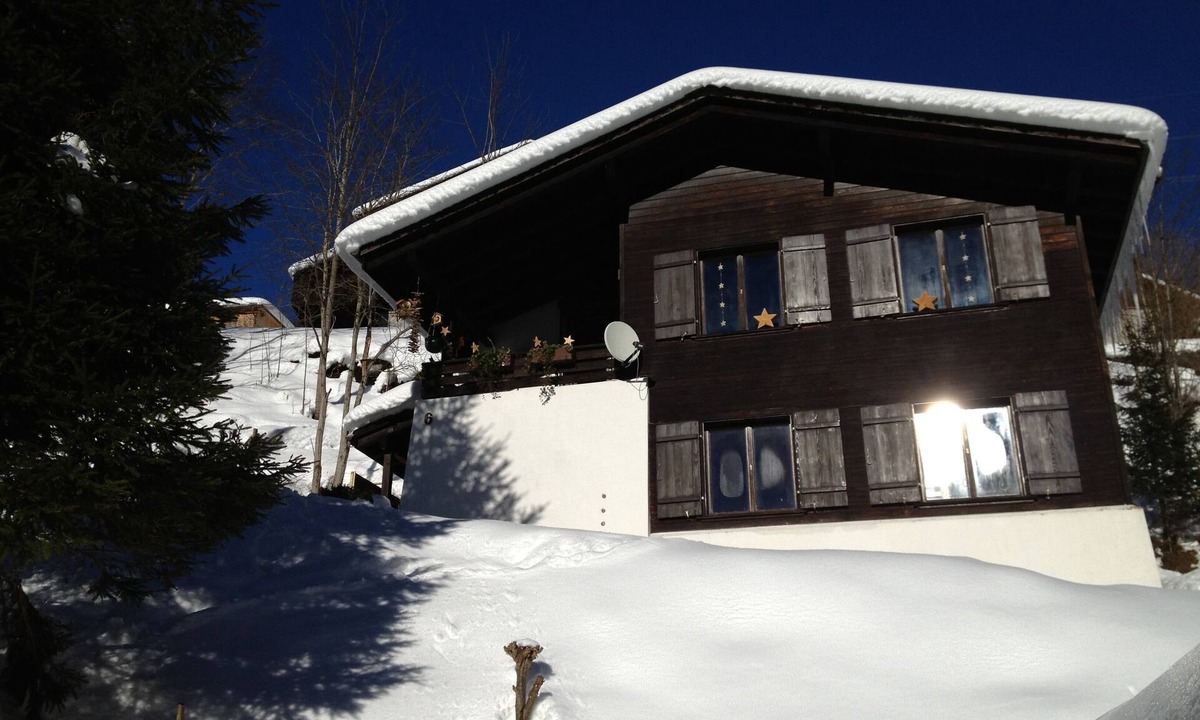 Elm House | Ferienhaus für 8 Gäste mit 150m² in Glarus Süd