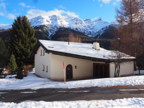 Brail Apartment | Ferienhaus Grundschera Engadin