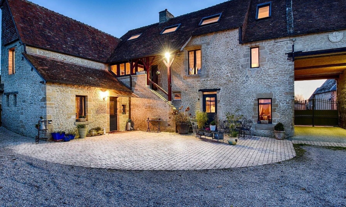 Saint-Wambert-des-Trois-Vallees Apartment | Ferienwohnung/app. für 5 Gäste mit 75m² in Courcy