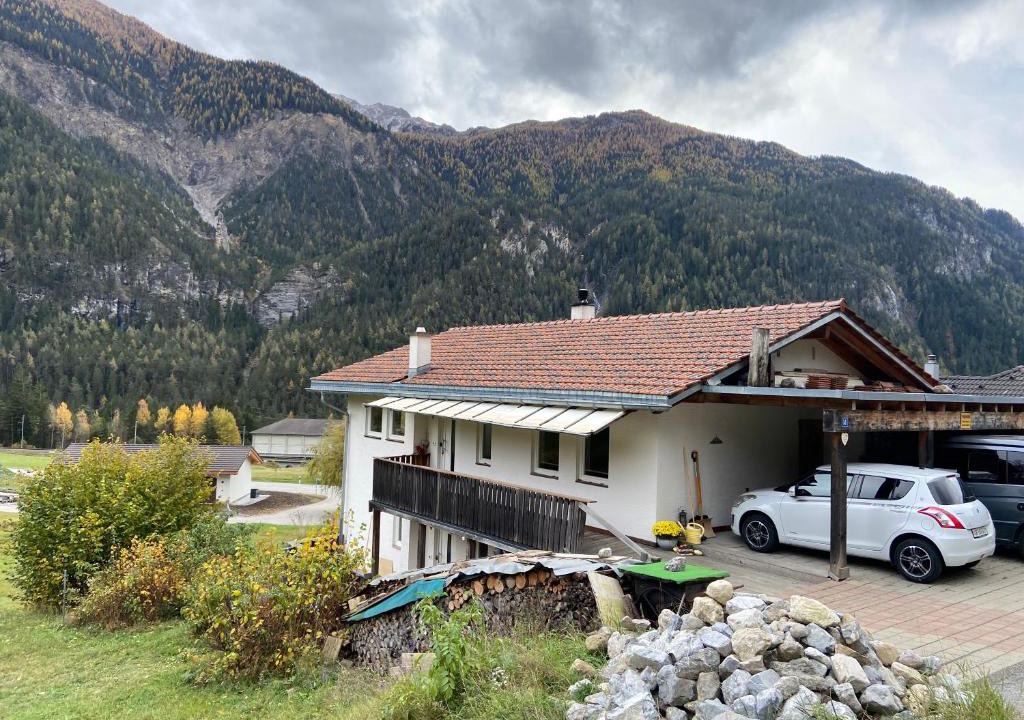 Surava Apartment | Ferienwohnung im Herzen Graubündens