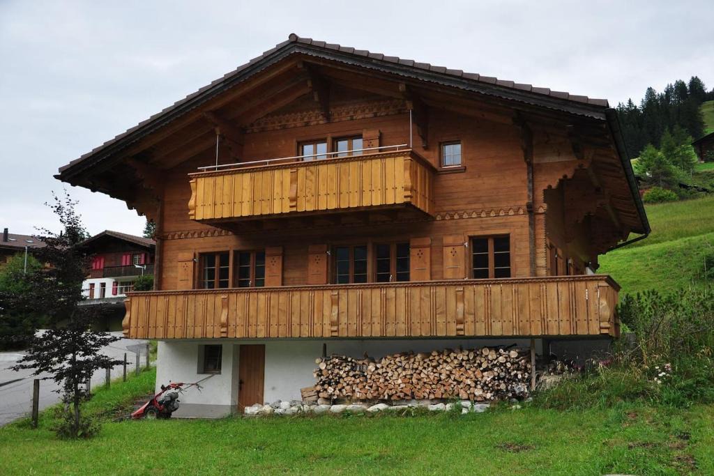Adelboden Apartment | Ferienwohnungen Hotel Alpina