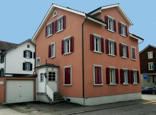 Gossau Apartment | Ferienwohnungen im Fürstenland, bis 2 Personen