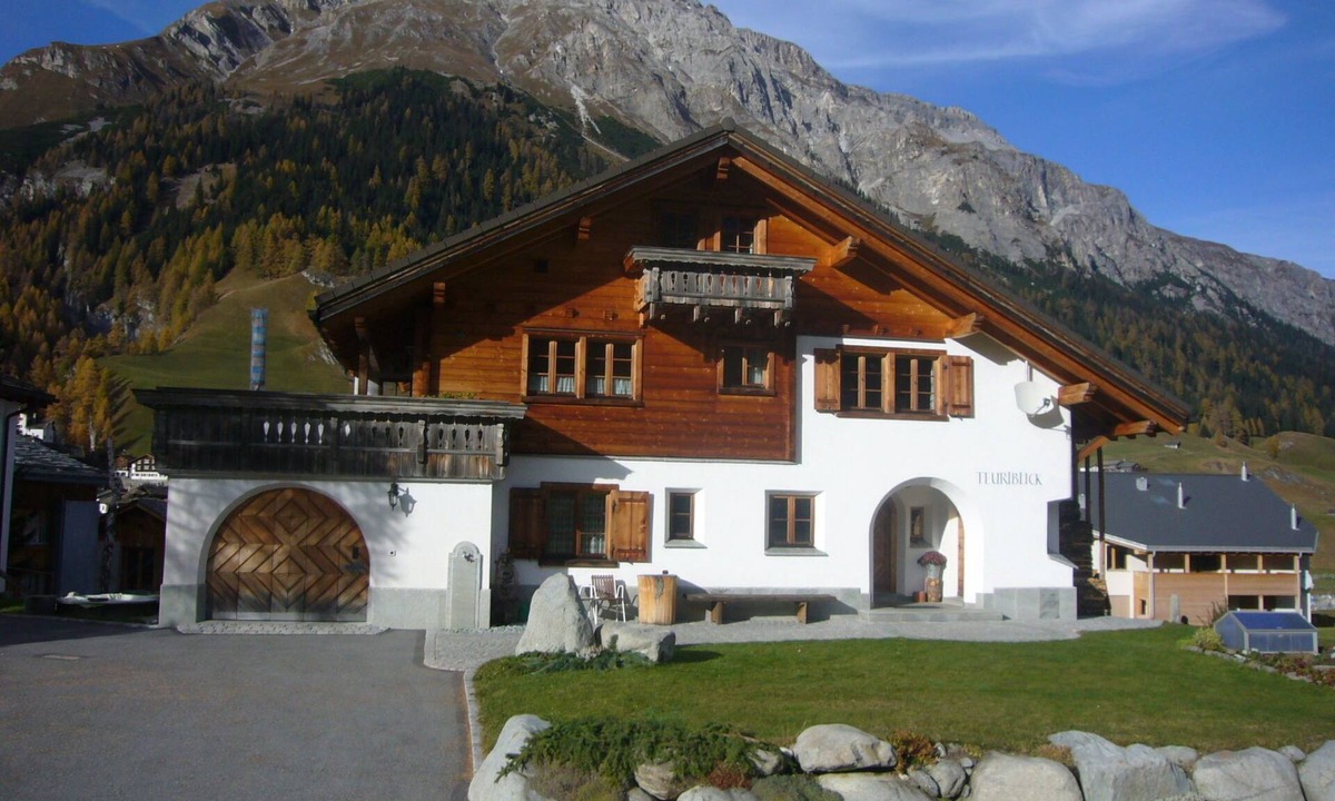 Spluegen Apartment | Ferienwohnungen Teuriblick A&B, (Splügen). by Interhome