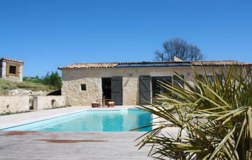 Castera-Bouzet Bed & Breakfast | Ferme De Berteillé