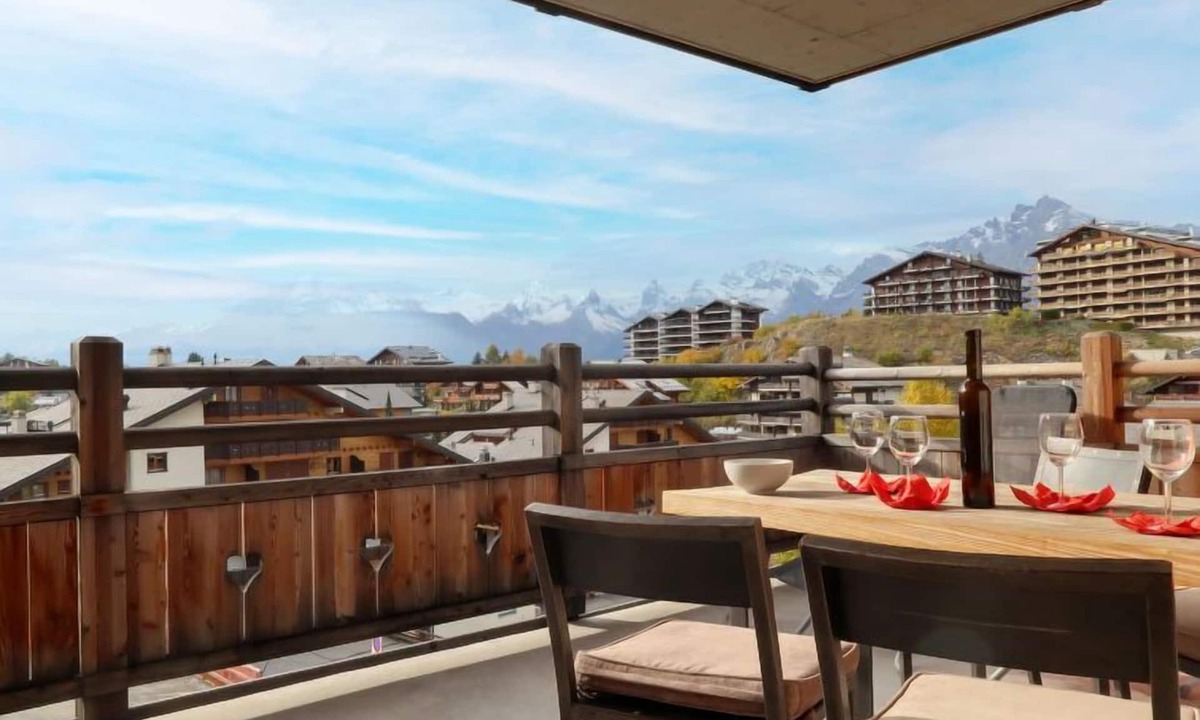 Saint-Pierre-de-Clages Apartment | Ferme de Sandra F2 by Interhome