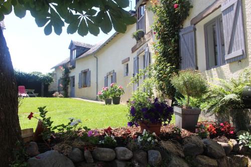 Bartres Bed & Breakfast | Ferme Laurens