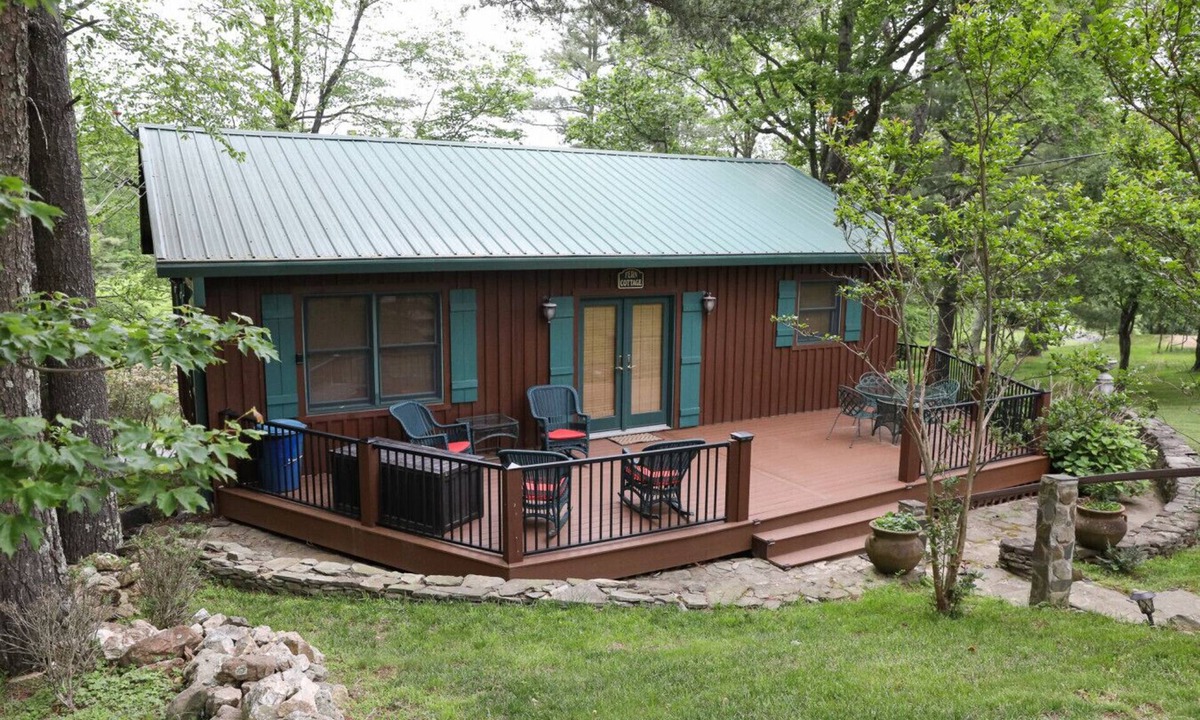 Dan River Cottage | Fern Cottage - where elegance meets the mountain, by Buffalo Mountain Getaway