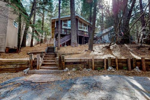 Twin Peaks House | Fernrock Cabin