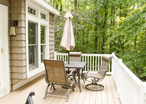 Strasburg Villa | Fernwood Vista