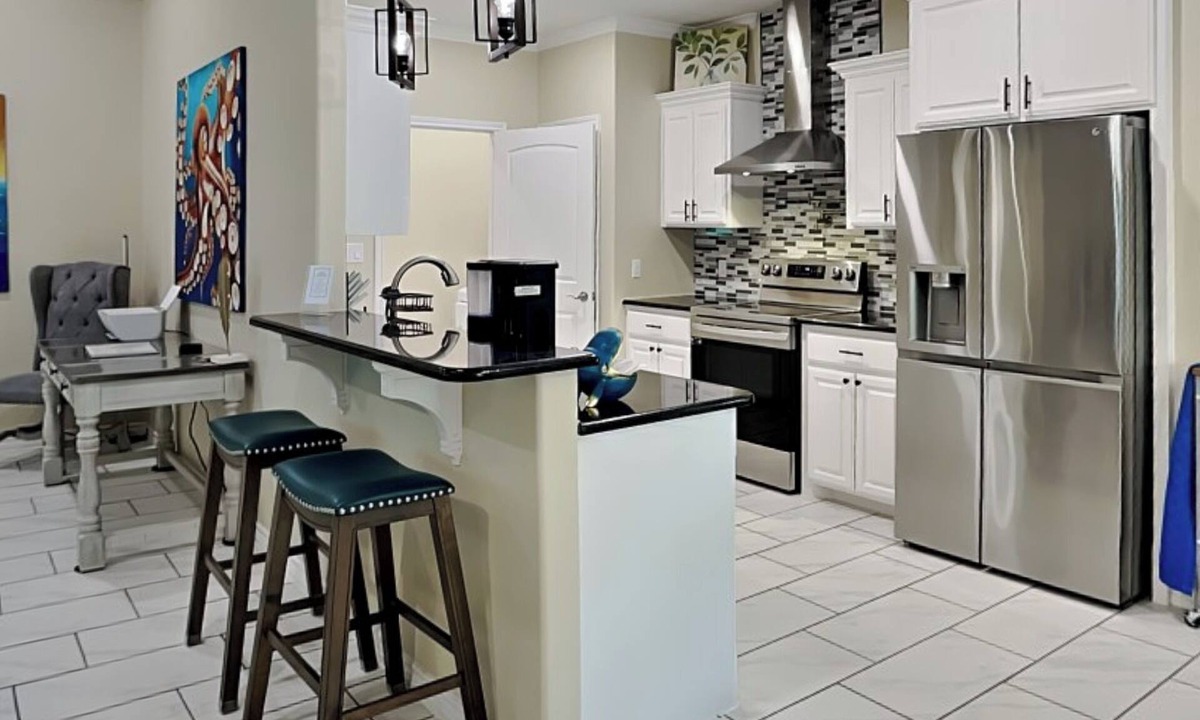 Aransas Pass Cottage | Ferryman's Landing by Miss Kitty’s