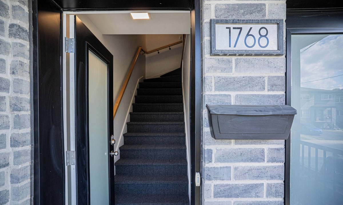 Lafleche Apartment | Festival District Modern Condo