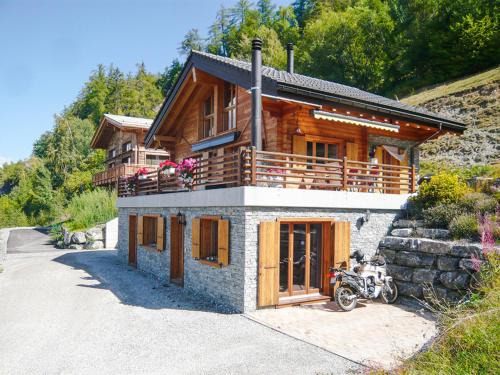 Mayens-de-Riddes Apartment | FeWo im Chalet Schneeflöckli