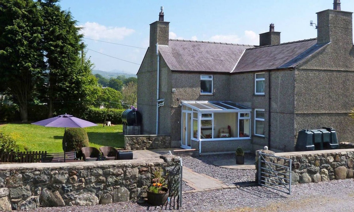 Bontnewydd House | Ffermdy Caernarfon in Caernarfon