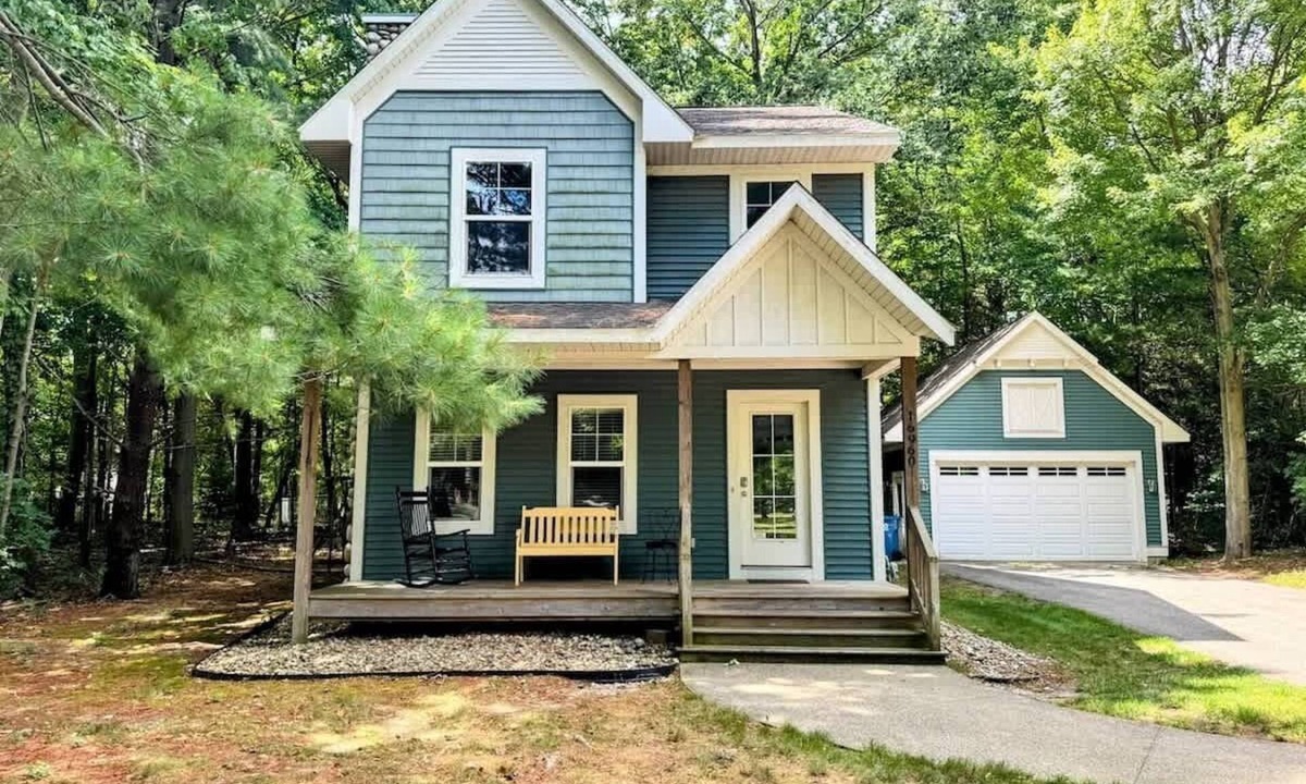 South Haven House | Firefly Grove