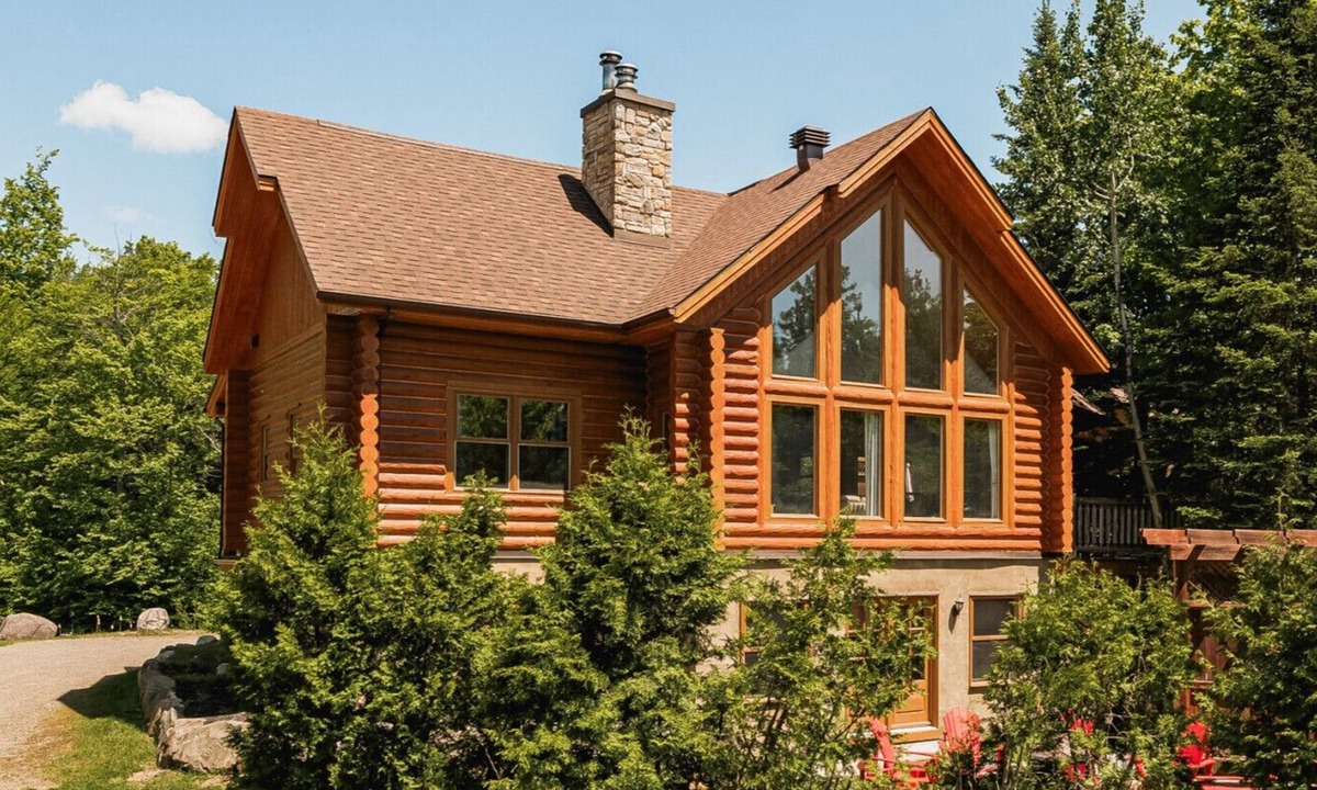 Fiddler Lake Resort Ski Chalet | Fiddler Lake Resort - Deer 4