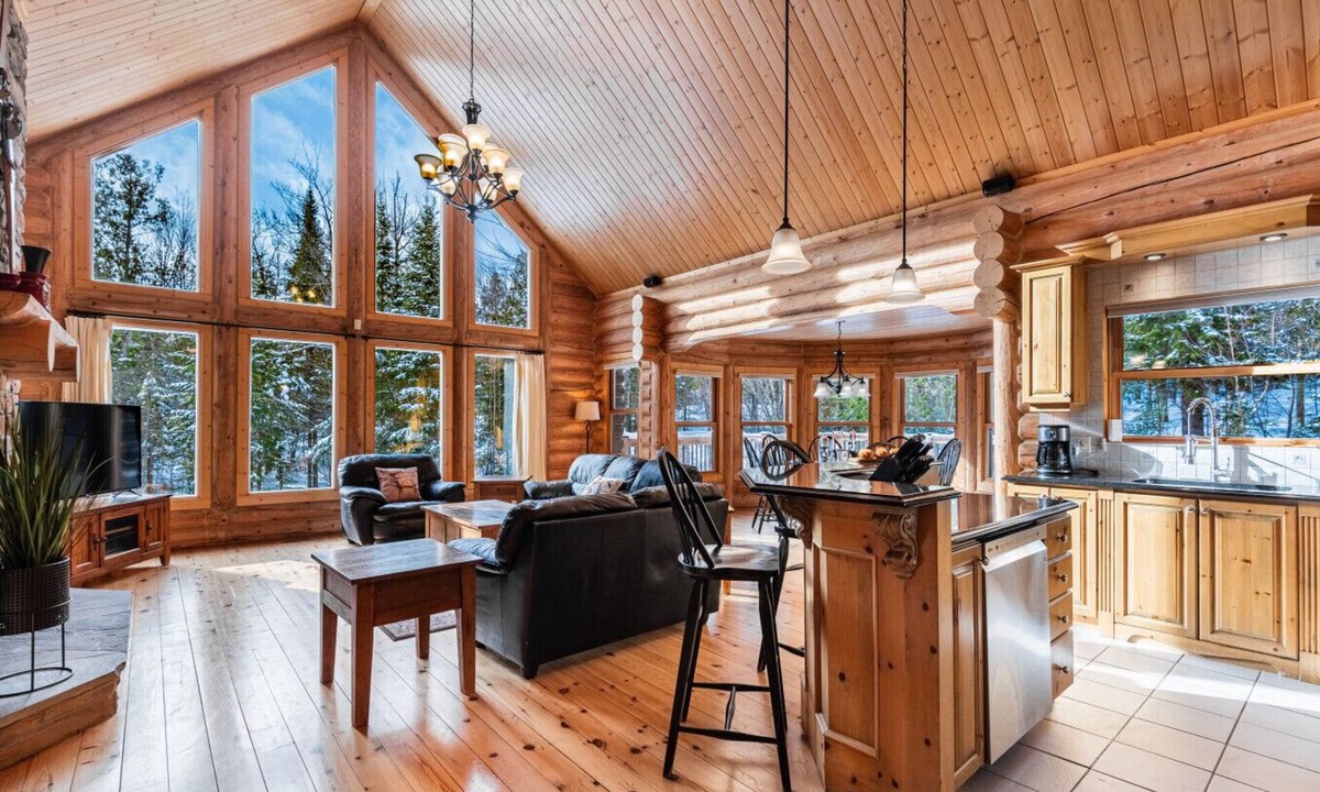 Fiddler Lake Resort Ski Chalet | Fiddler Lake Resort - Deer 61