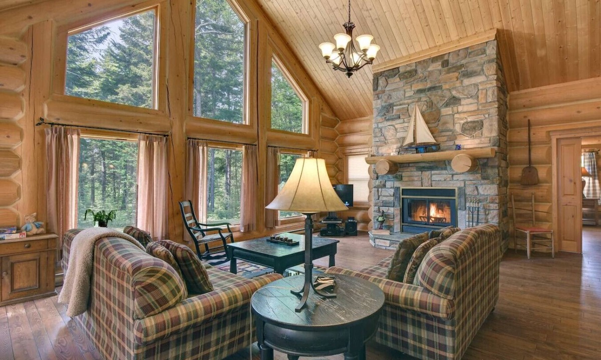 Fiddler Lake Resort Cabin | Fiddler Lake Resort: Cozy Chalet + Hot Tub