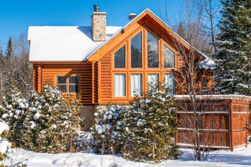 Fiddler Lake Resort Ski Chalet | Fiddler Lake Resort - Deer 4