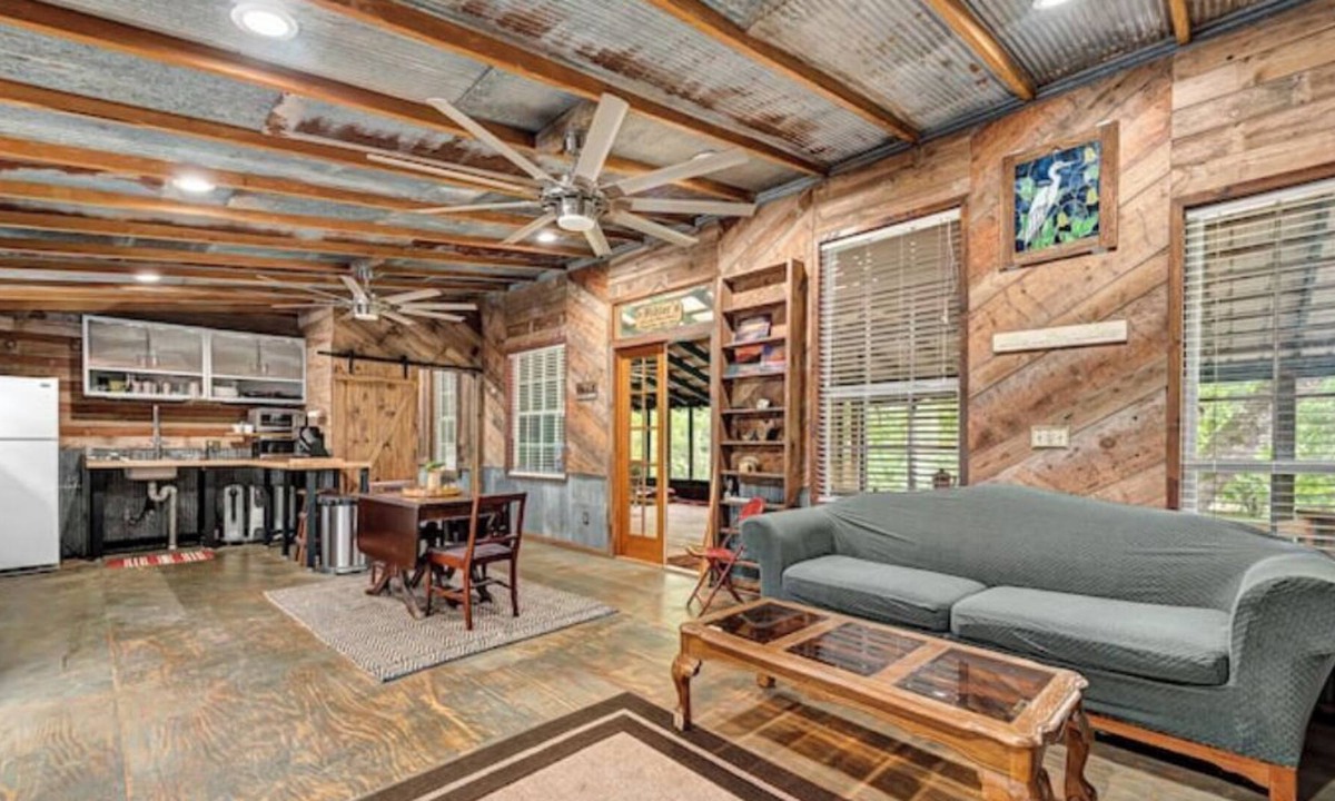 Flint Creek Cabin | Fidler's Bend Green Cabin Riverfront Retreat