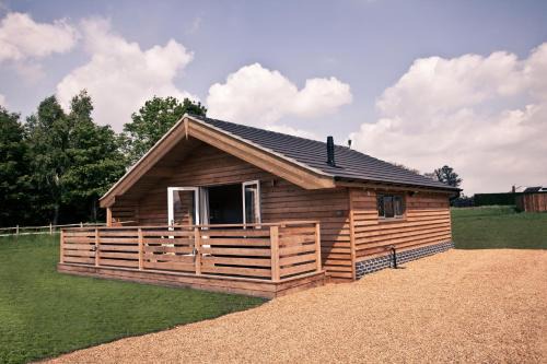 Doddington Ski Chalet | Fields End Lodges