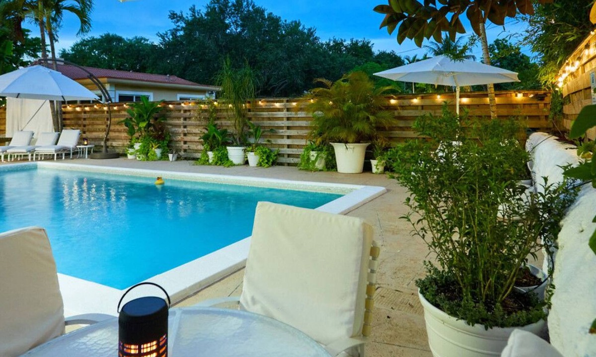 El Portal House | FIFA 2026 HQ | 8mi to Stadium | Sleeps 10 | Private Heated Pool & Games