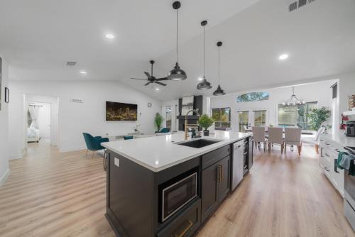 Euless Villa | FIFA '26 World Cup Getaway 15 minutes to AT&T Stadium Arlington Near DFW Airport