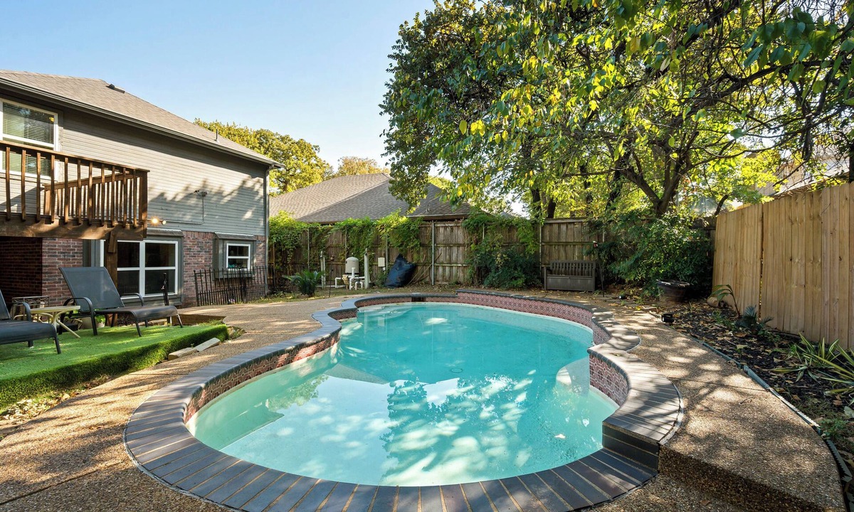 Ederville House | Fifa Fan Oasis: Pool, Fire Pit Near At-t Stadium