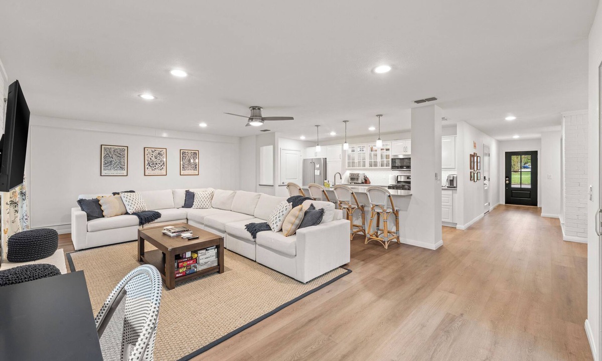 Frisco House | FIFA ready! Near Universal! Great for kids & pets! Walk to dinner!