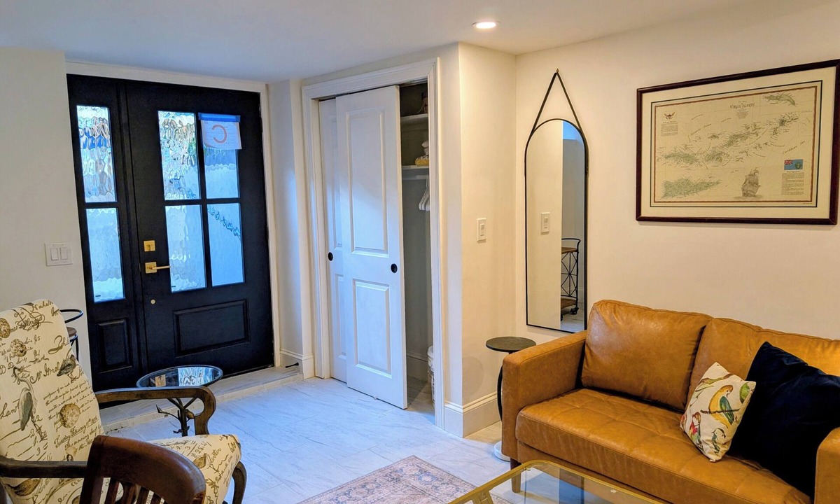 Riverside Apartment | FIFA World Cup - Gorgeous studio with AC in Cambridge. Walking lifestyle!