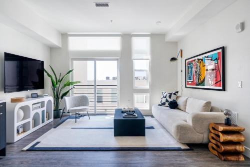 Highland House | Fifty Shapes of Modern - Skyline Loft - Zuni Lofts