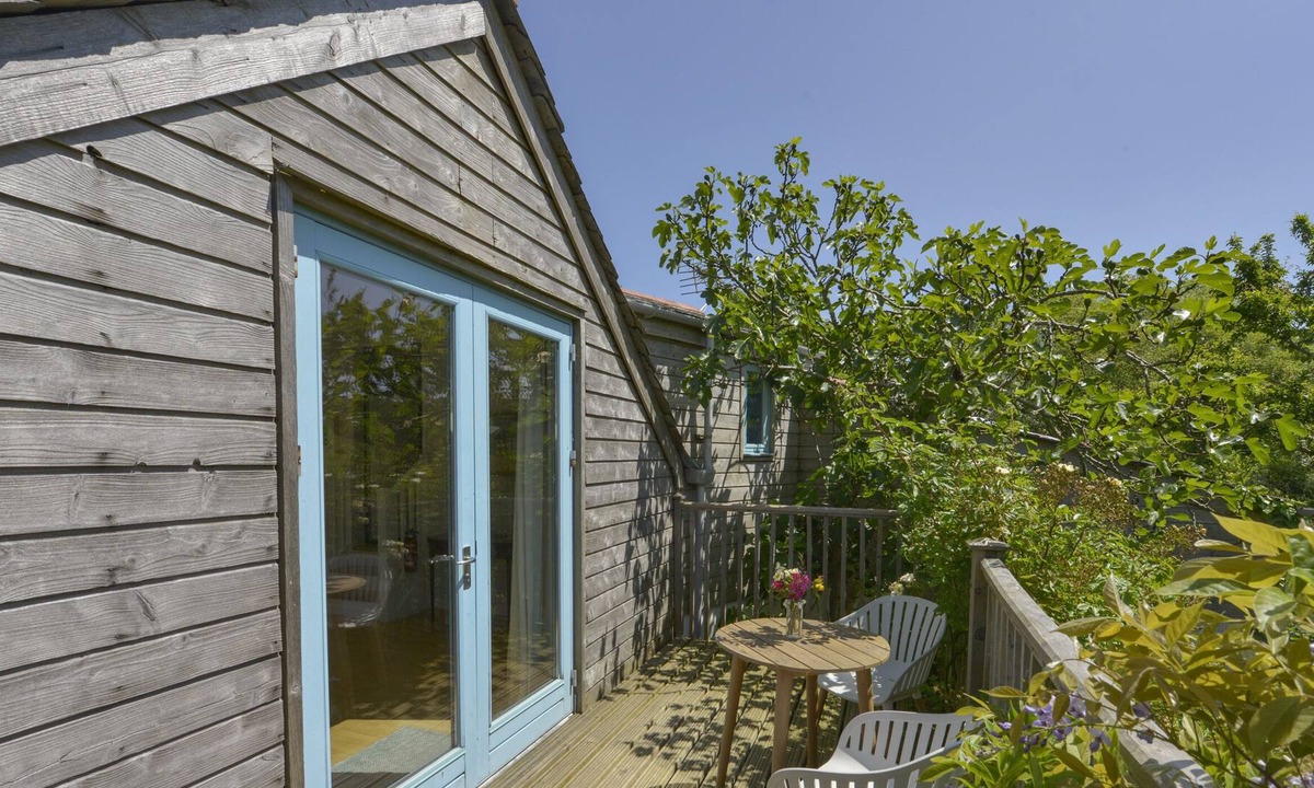 Edmonton Cabin | Figtree Cottage