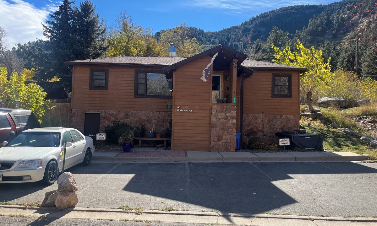 Lower Arapahoe House | FILM YOUR BRAND IN THE OUTDOORS AT THE SEEDS OF SUNDANCE CABIN ON BOULDER CREEK.
