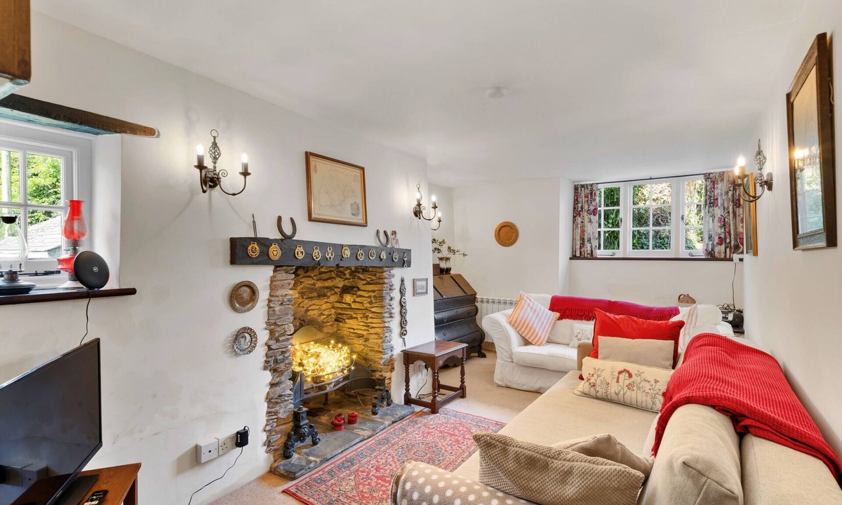 Totnes Cottage | Filspholly