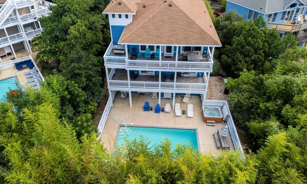 Ocean Hill House | FINALLY: Oceanside, Private Pool, Hot Tub, Close to shops and restaurants