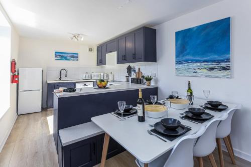 Rhiwbryfdir House | Finest Retreats - The Moelwyn