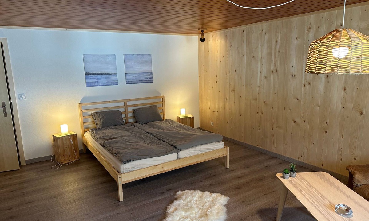 Zweisimmen Apartment | Finkenwiese Suite - with billiard and sun room