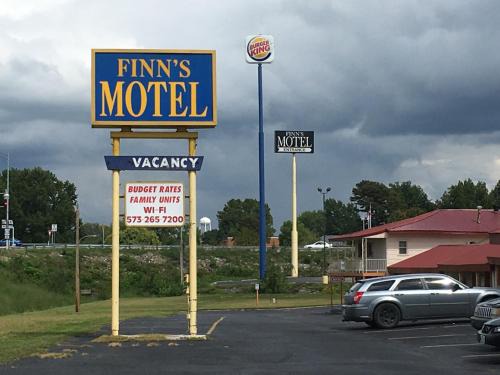 St. James Hotel | Finn's 66 Motel