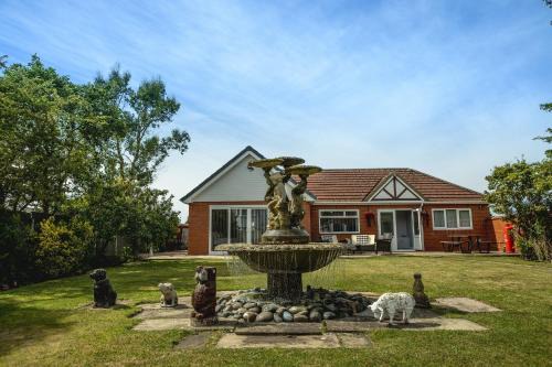 Ainsdale House | Finsters Retreat