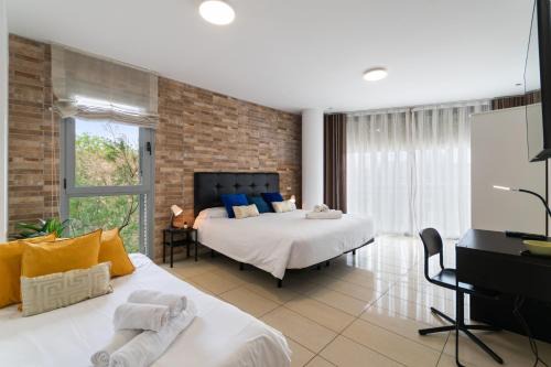 El Port Other | Fira Suites - Habitaciones privadas en Apartamento compartido