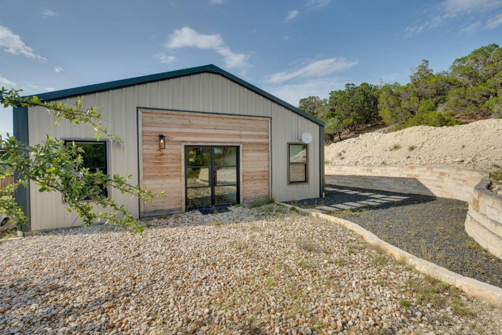 Dripping Springs House | Fire Pit and Deck Secluded Dripping Springs Retreat