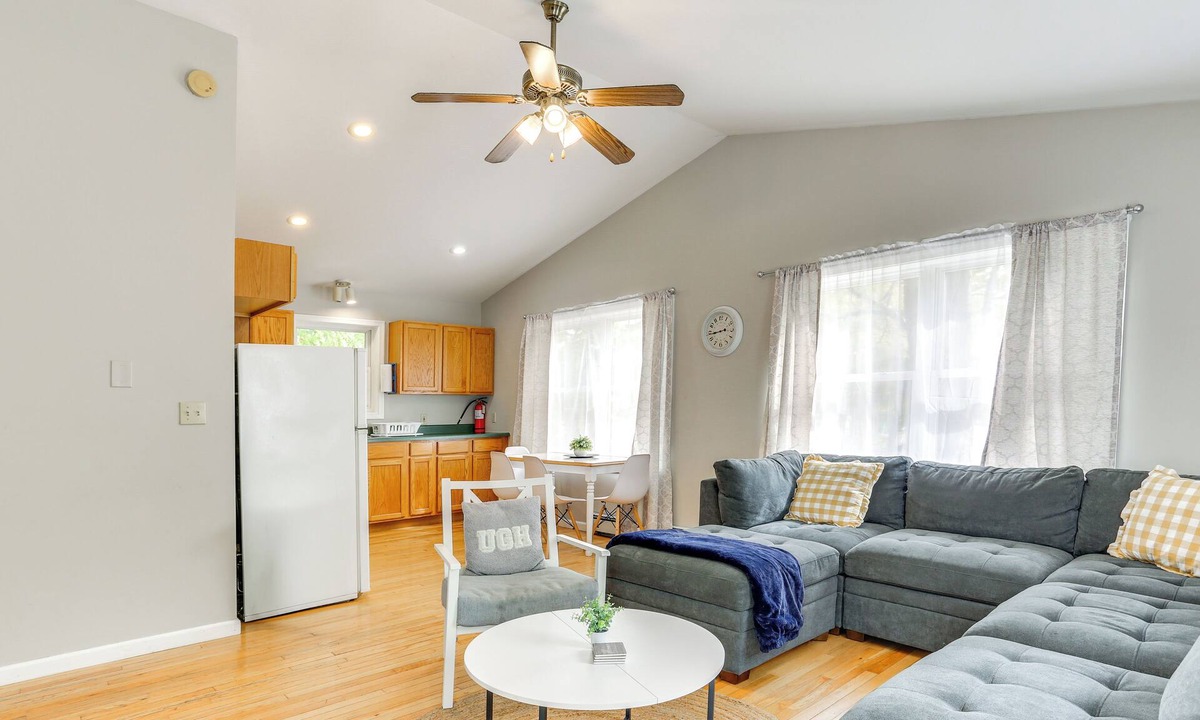 Dingmans Ferry House | Fire Pit & Grill: Remote Escape in Dingmans Ferry!