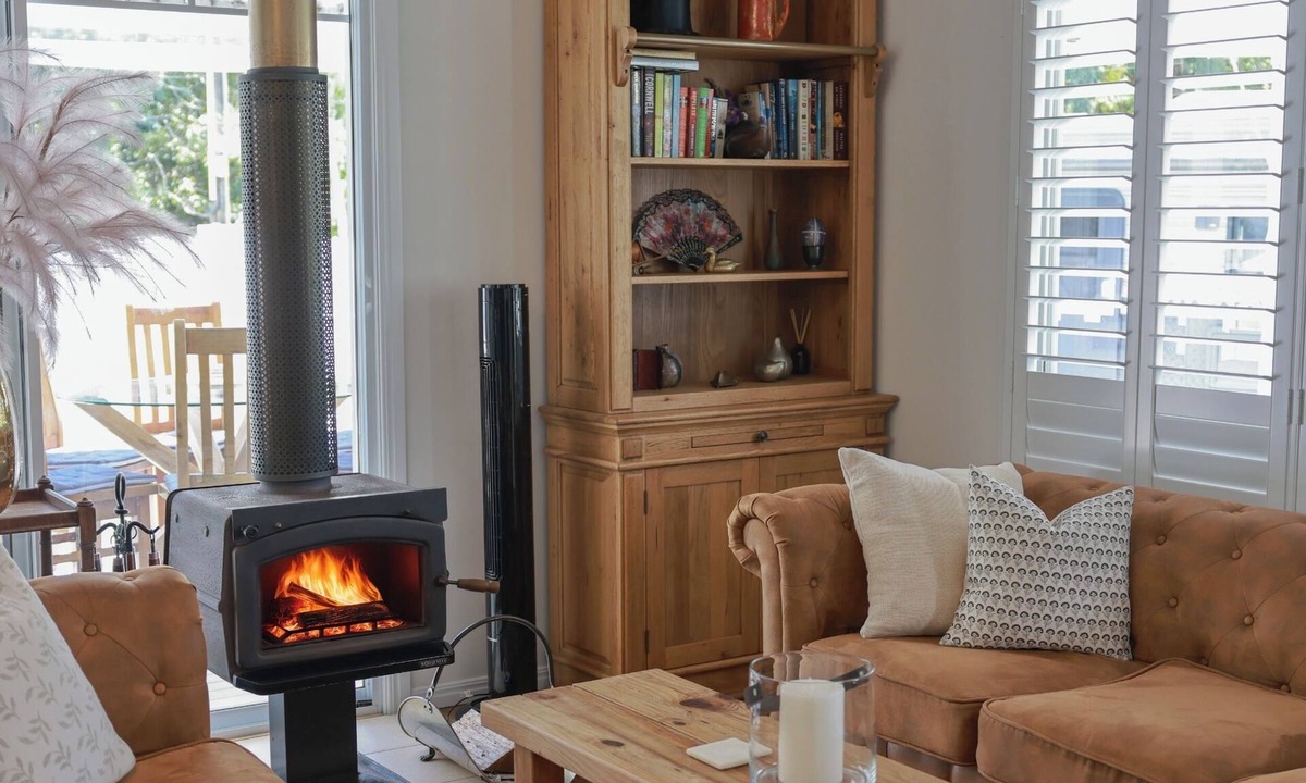 Eagle Heights Cottage | Firefly Cottage | Hideaway with Wood Fireplace