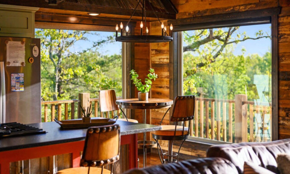 Ringold Cabin | Fireplaces, hot tub, romantic cabin perfect for a honeymoon or a getaway for two