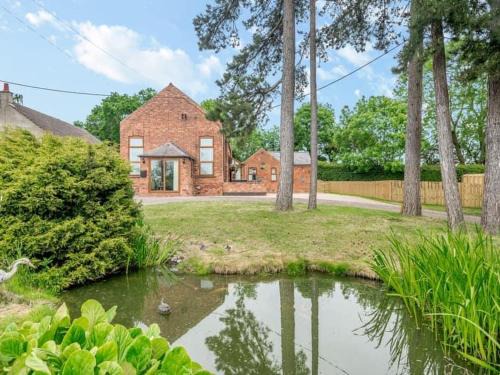 Newark House | Firs Retreat