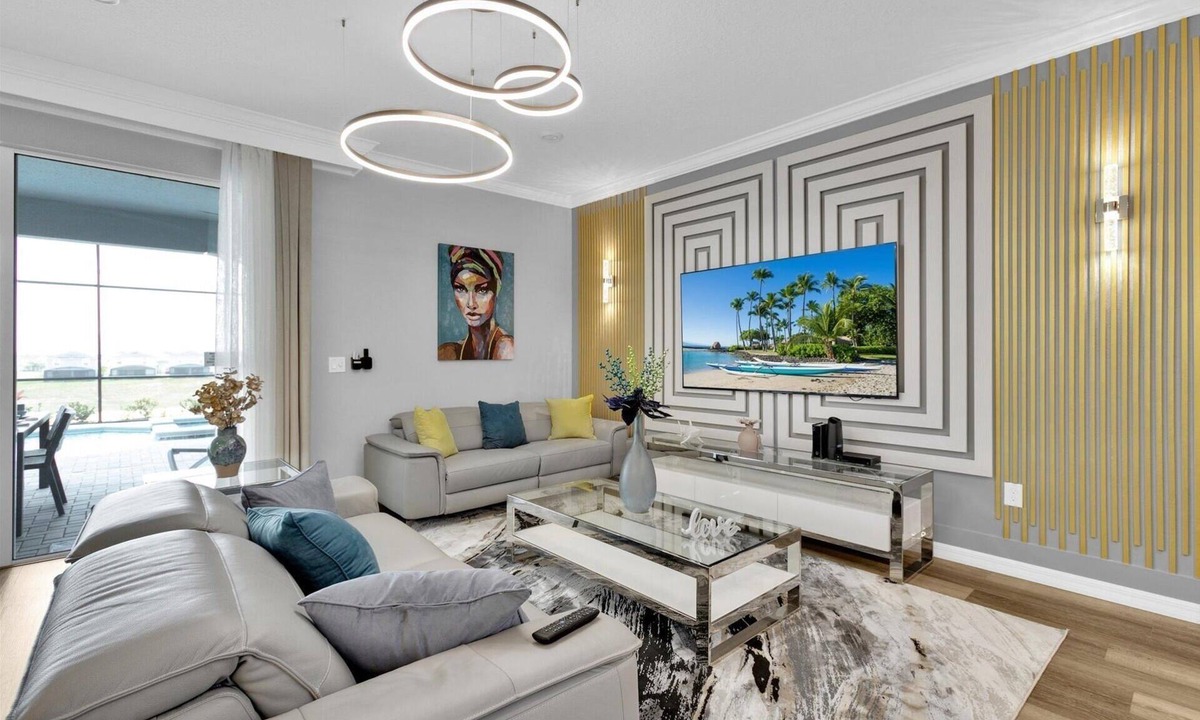 Bay Lake House | First Class Designer Home - Sleeps 27- Fab Games Room - Close to Disney
