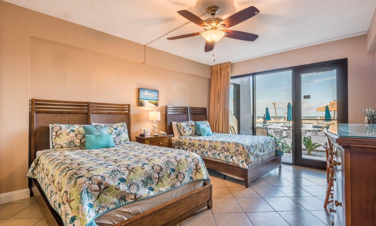 Daytona Beach Shores Resort | First Floor Amazing Updated Ocean Front Studio! "SPRING MEGA SALE" POOL CLOSED