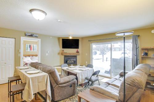 Big Sky Apartment | First-Floor Big Sky Condo with Hot Tub!