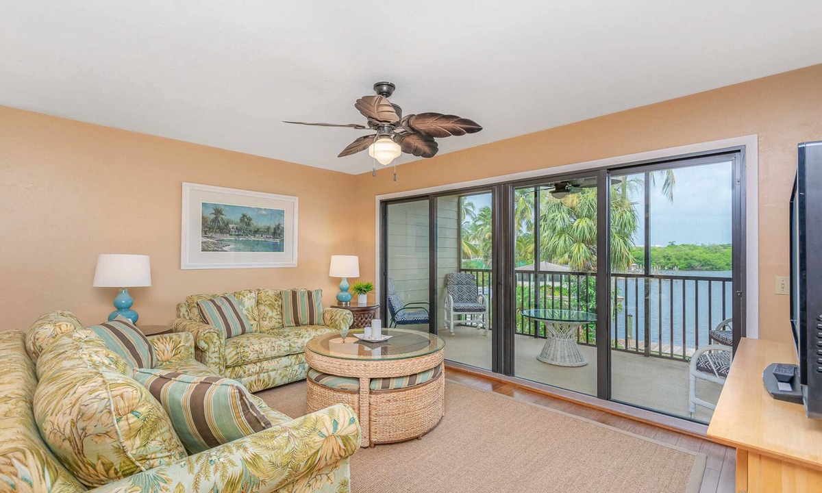 Bokeelia Condo | First-floor, snowbird-friendly townhouse w/shared pool, WiFi, central AC, & W/D