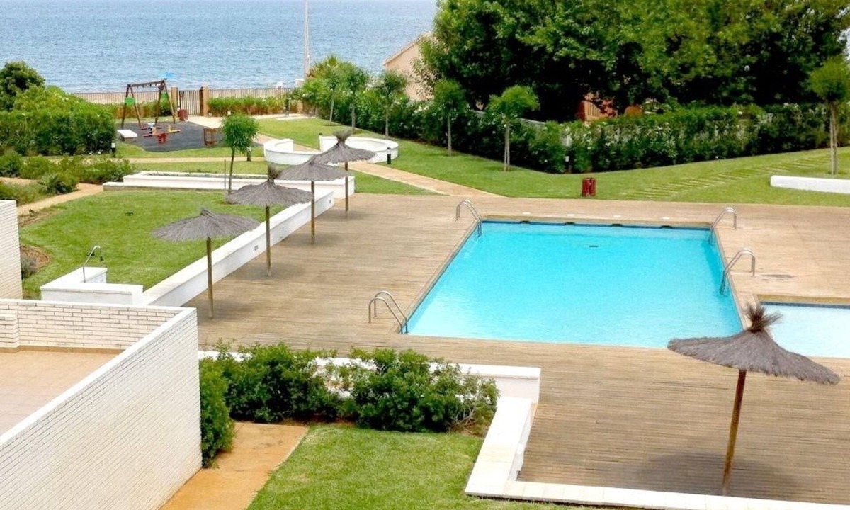 Molinell Apartment | FIRST LINE BEACH APARTMENT WITH SEA VIEWS. WIFI.